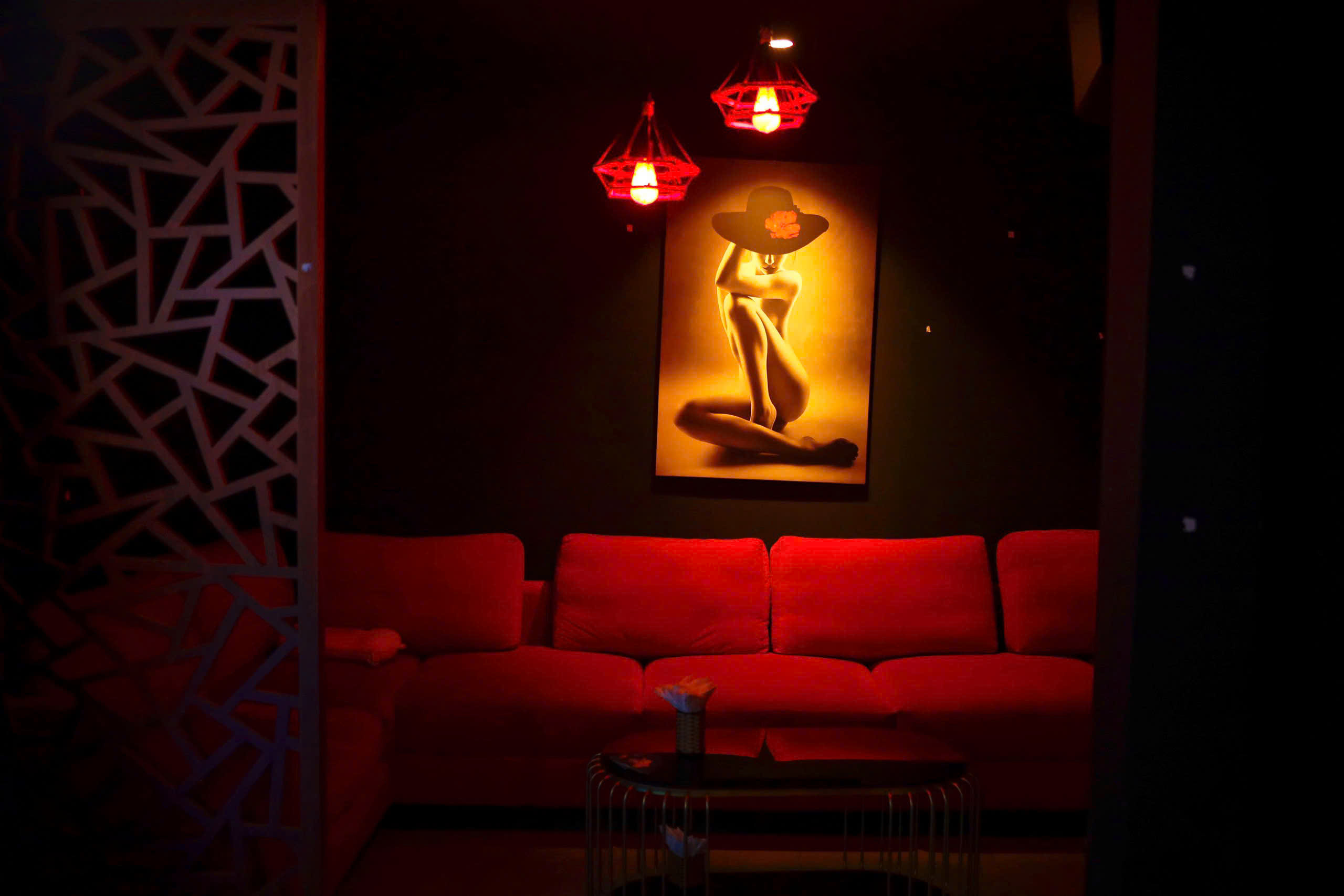 Maze Bar Darts & Pool - 143 Tôn Thất Đạm