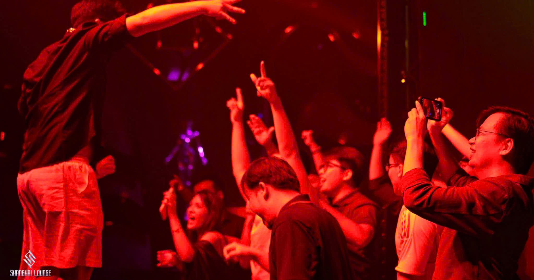 Shanghai Lounge - 8 Lê Hồng Phong, Vũng Tàu