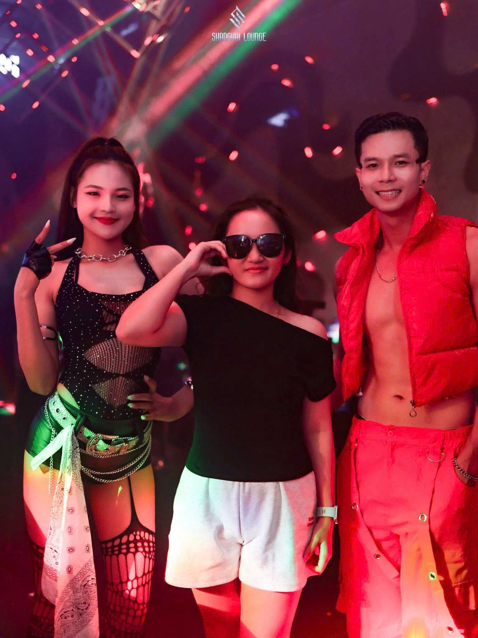 Shanghai Lounge - 8 Lê Hồng Phong, Vũng Tàu