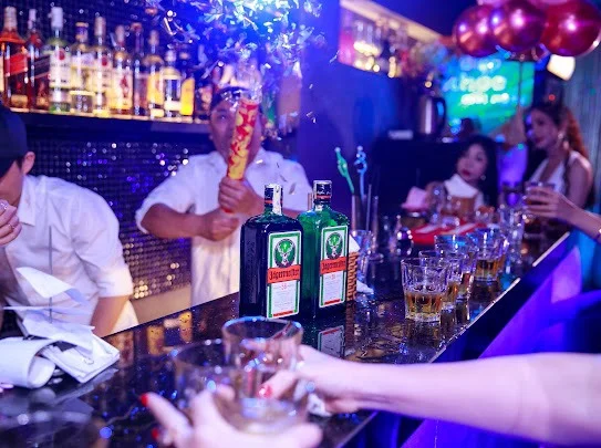 Sway Girl Bar & Lounge Ho Chi Minh City | Booking 0902599724