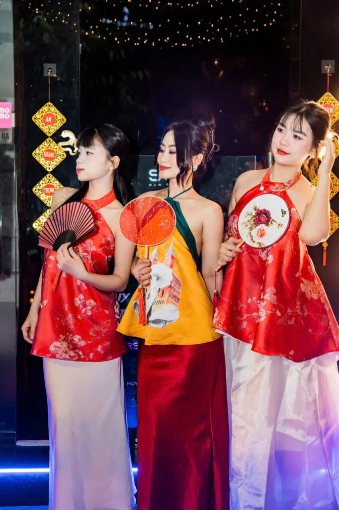Sway Girl Bar & Lounge Ho Chi Minh City | Booking 0902599724