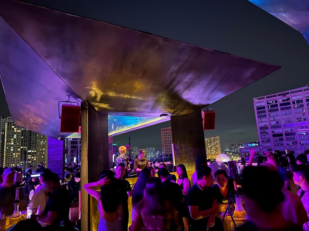 Zion Sky Lounge & Dining -  87A Hàm Nghi, Quận 1