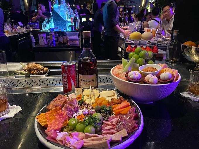 Zion Sky Lounge & Dining -  87A Hàm Nghi, Quận 1