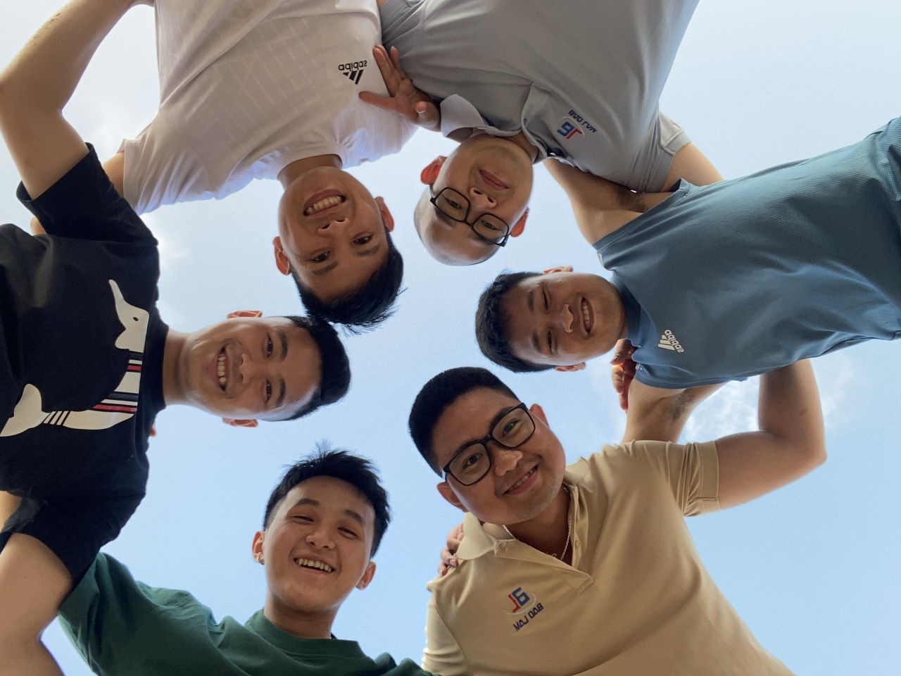Chúng ta là một đội We are a team