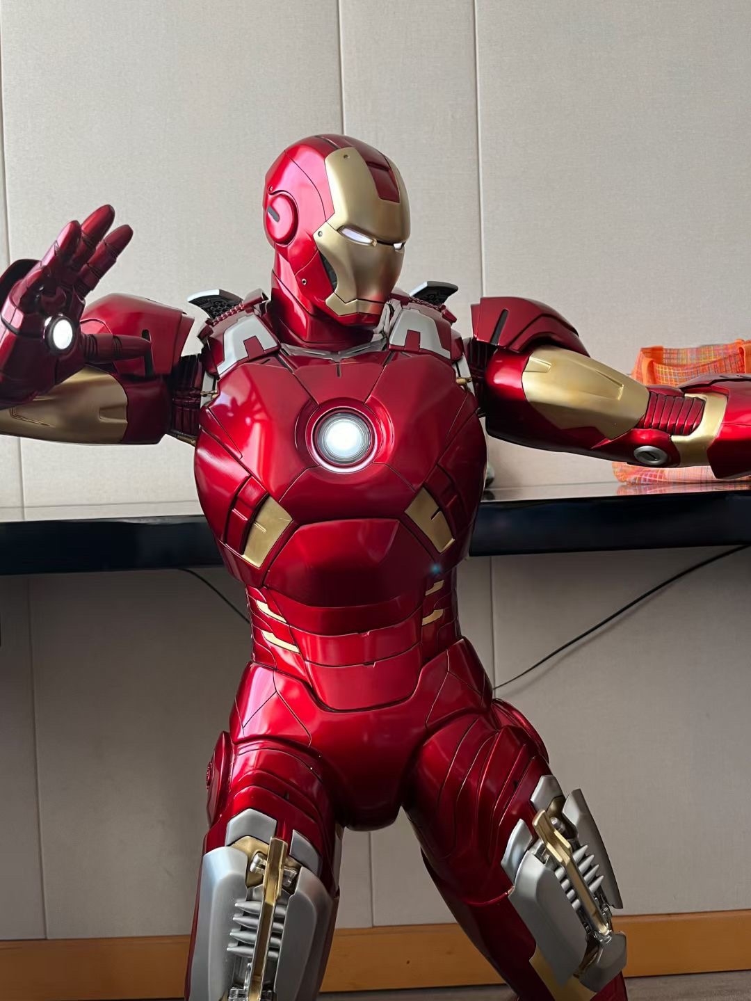 Mô Hình IronMan Mark 7 (MK7) 1/2 - Figure Marvel