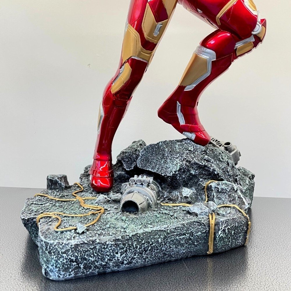 Mô Hình Avenger Người sắt Iron Man cao 50 cm rộng 32cm nặng 5Kg - Figure Avenger