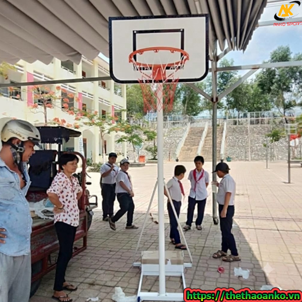 Trụ bóng rổ học sinh tiêu chuẩn