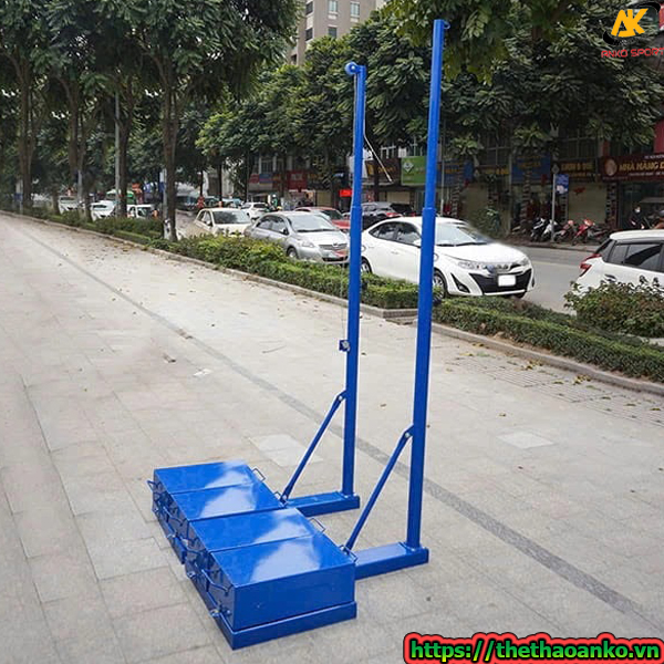 Trụ bóng chuyền trường học