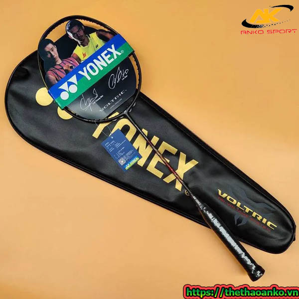 Vợt cầu lông YONEX 100% khung carbon phù hợp với học sinh sinh viên người mới chơi