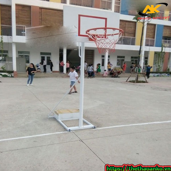 Trụ bóng rổ học sinh tiêu chuẩn