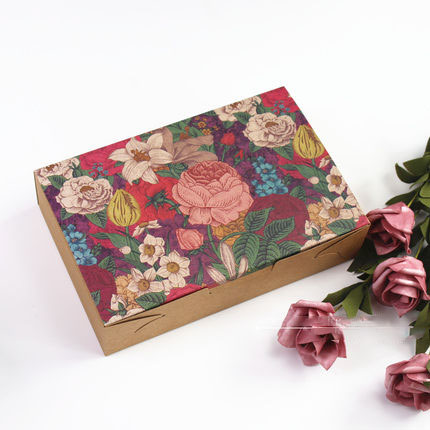 Hộp giấy Kraft đựng bánh handmade, quà tặng in hoa vintage 4 ngăn
