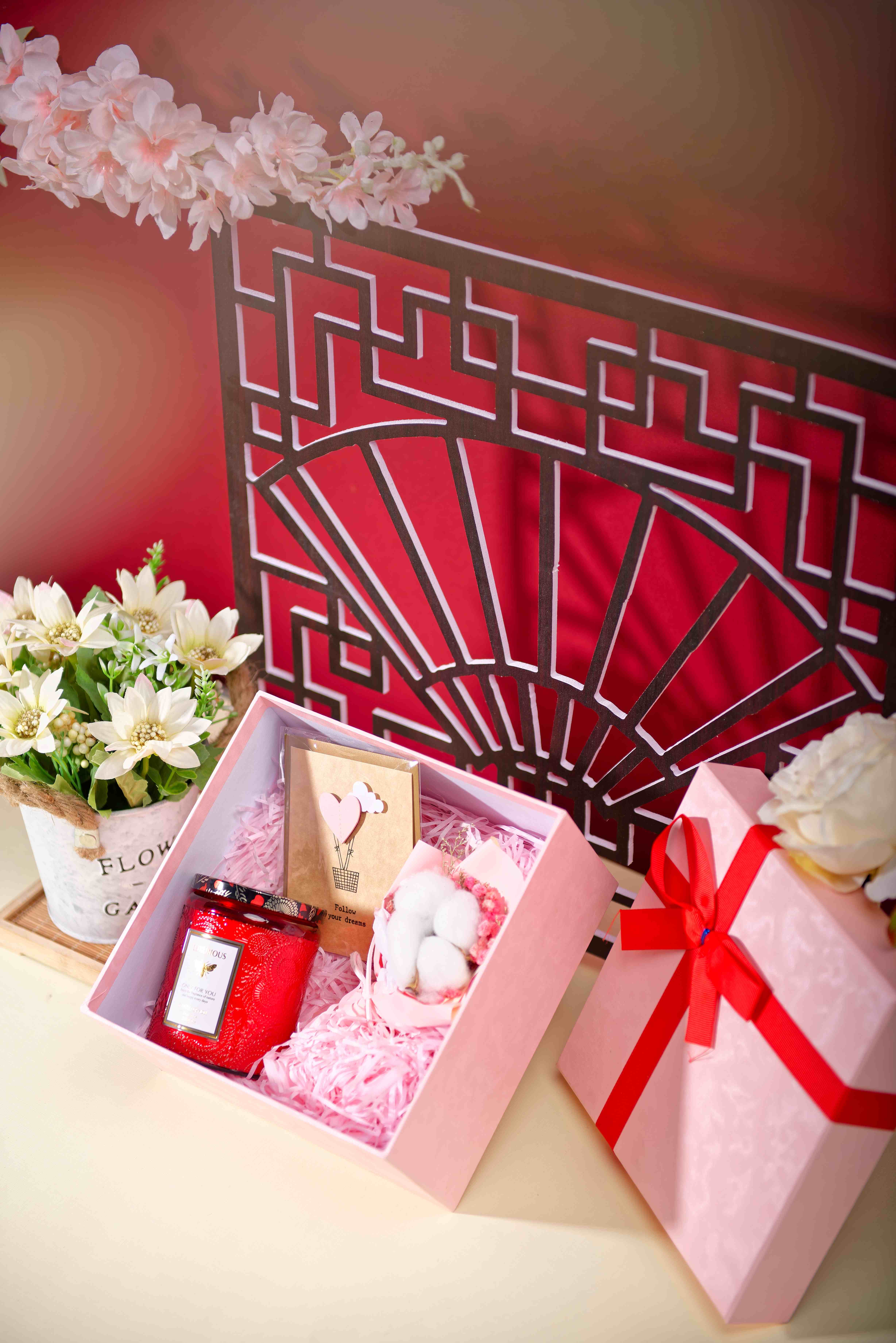 Set Quà Tặng Bạn Gái , Sinh Nhật HQ14 Màu Hồng Size 18*18*10