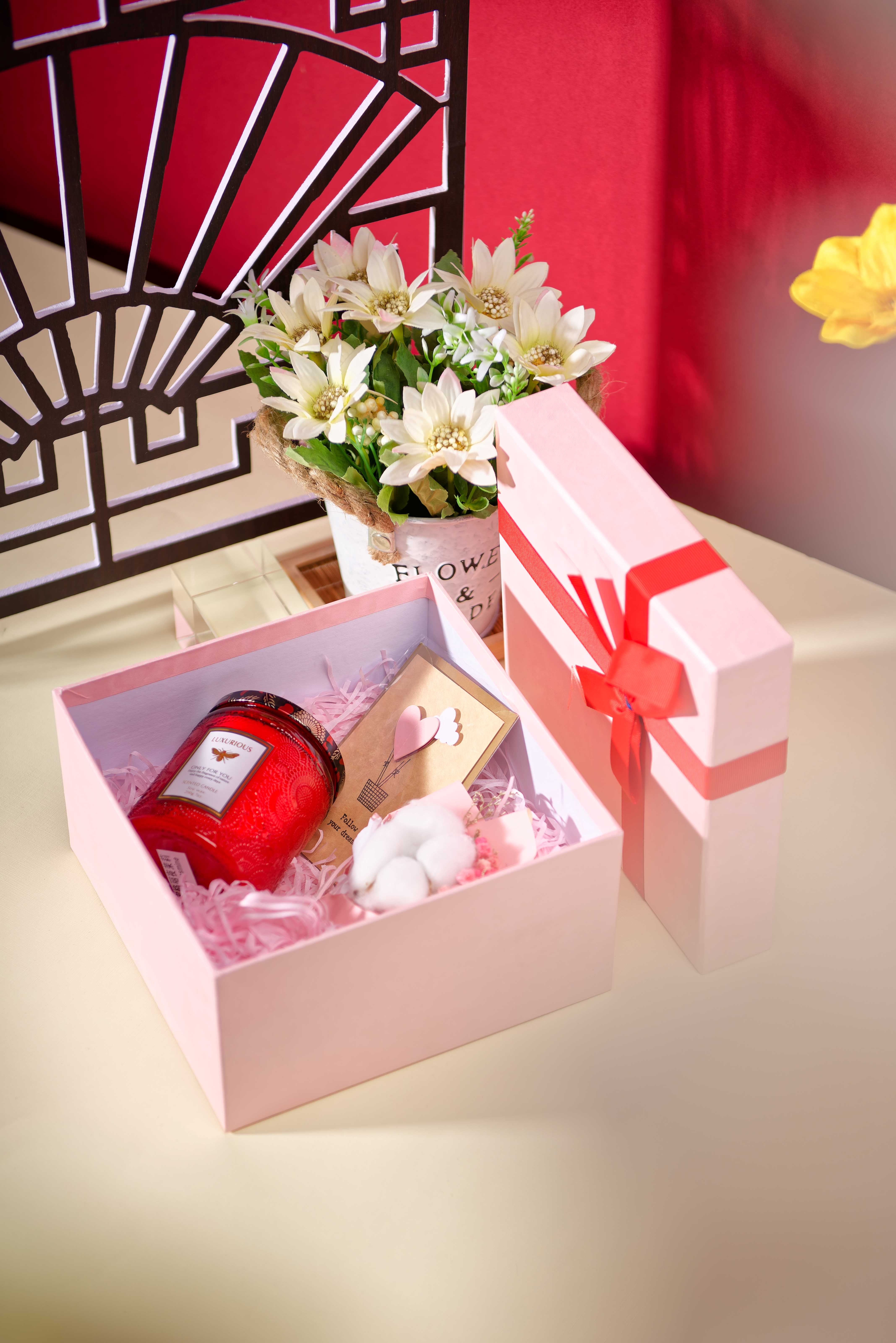 Set Quà Tặng Bạn Gái , Sinh Nhật HQ14 Màu Hồng Size 18*18*10