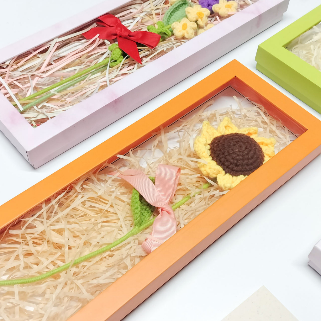 Hộp quà tặng có cửa sổ đựng hoa 3 màu xanh lá, hồng, cam size 35.8x13x3.5 cm