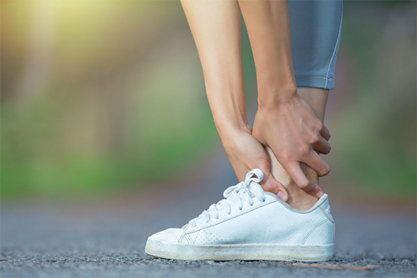 Chấn thương thường gặp khi chạy bộ