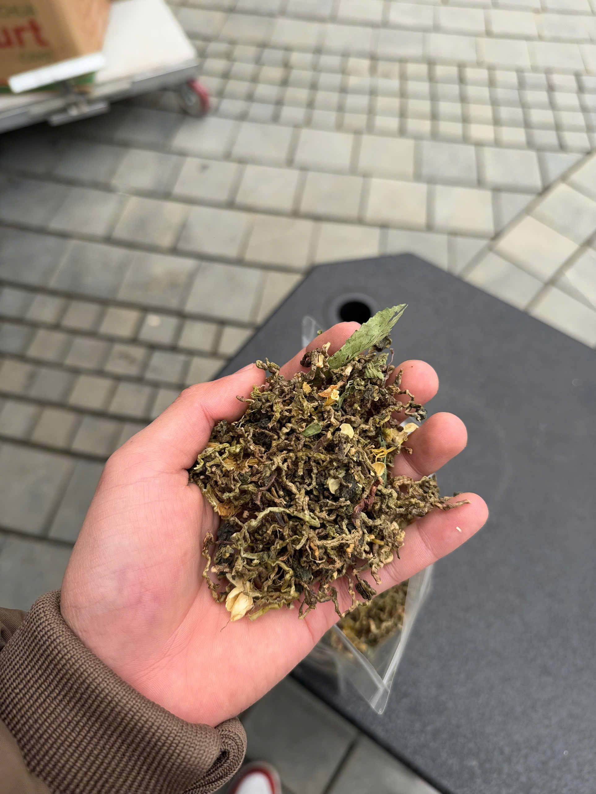 TRÀ SƠN MẬT HỒNG SÂM MỘC CHÂU (GÓI 500gr)