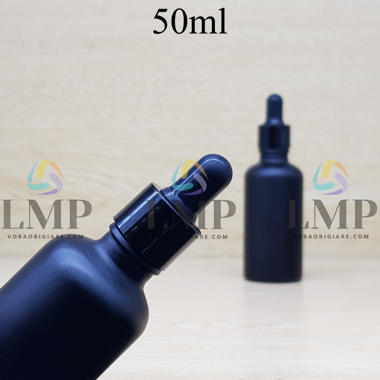 Chai tinh dầu phun mờ nắp bóp khoen nhựa trơn 50ml