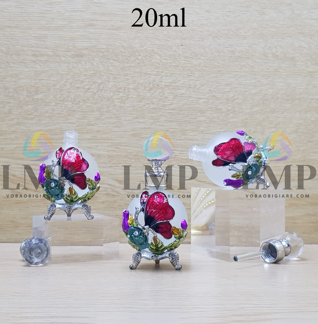 Chai nước hoa Dubai bướm 20ml