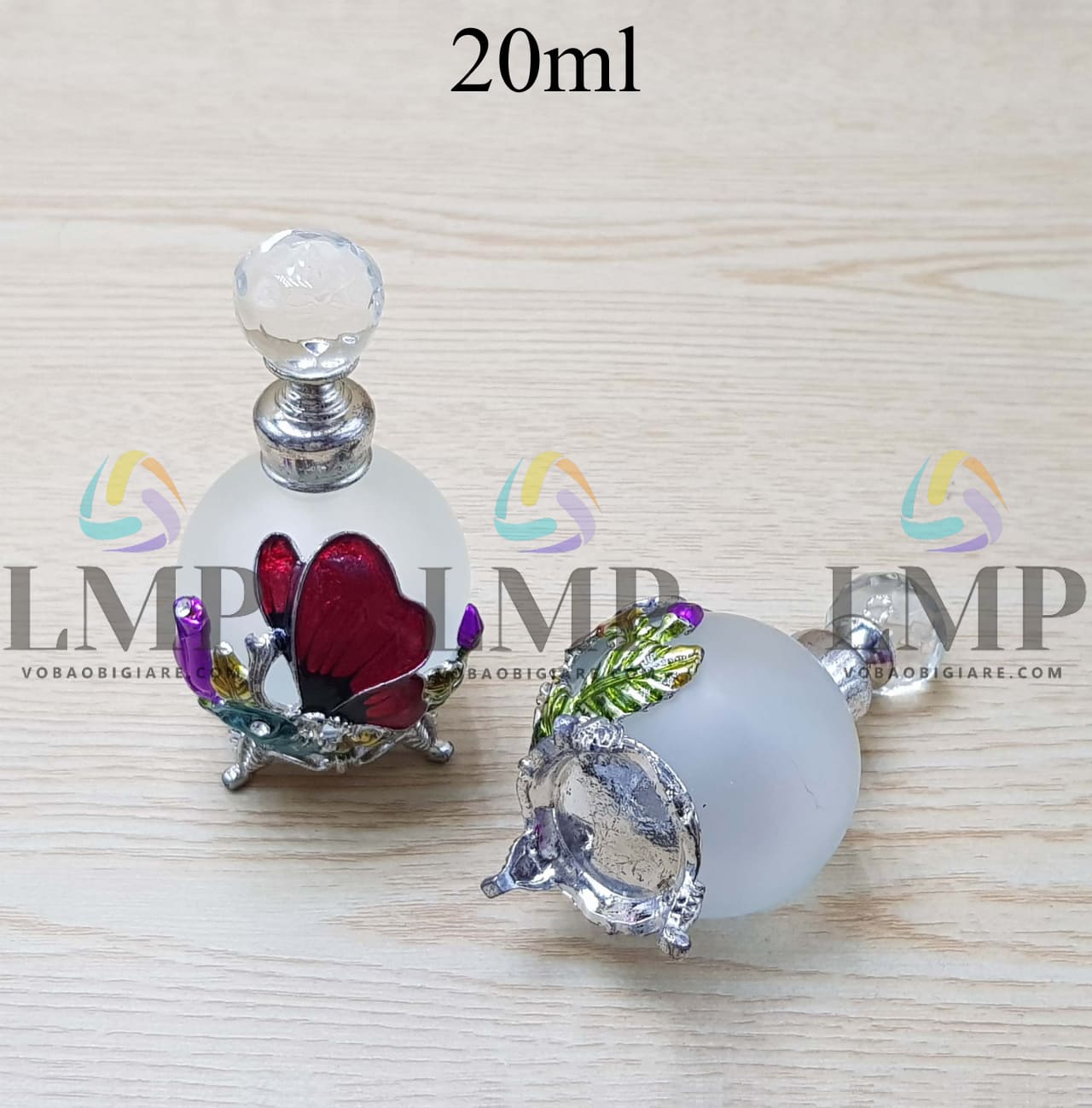 Chai nước hoa Dubai bướm 20ml