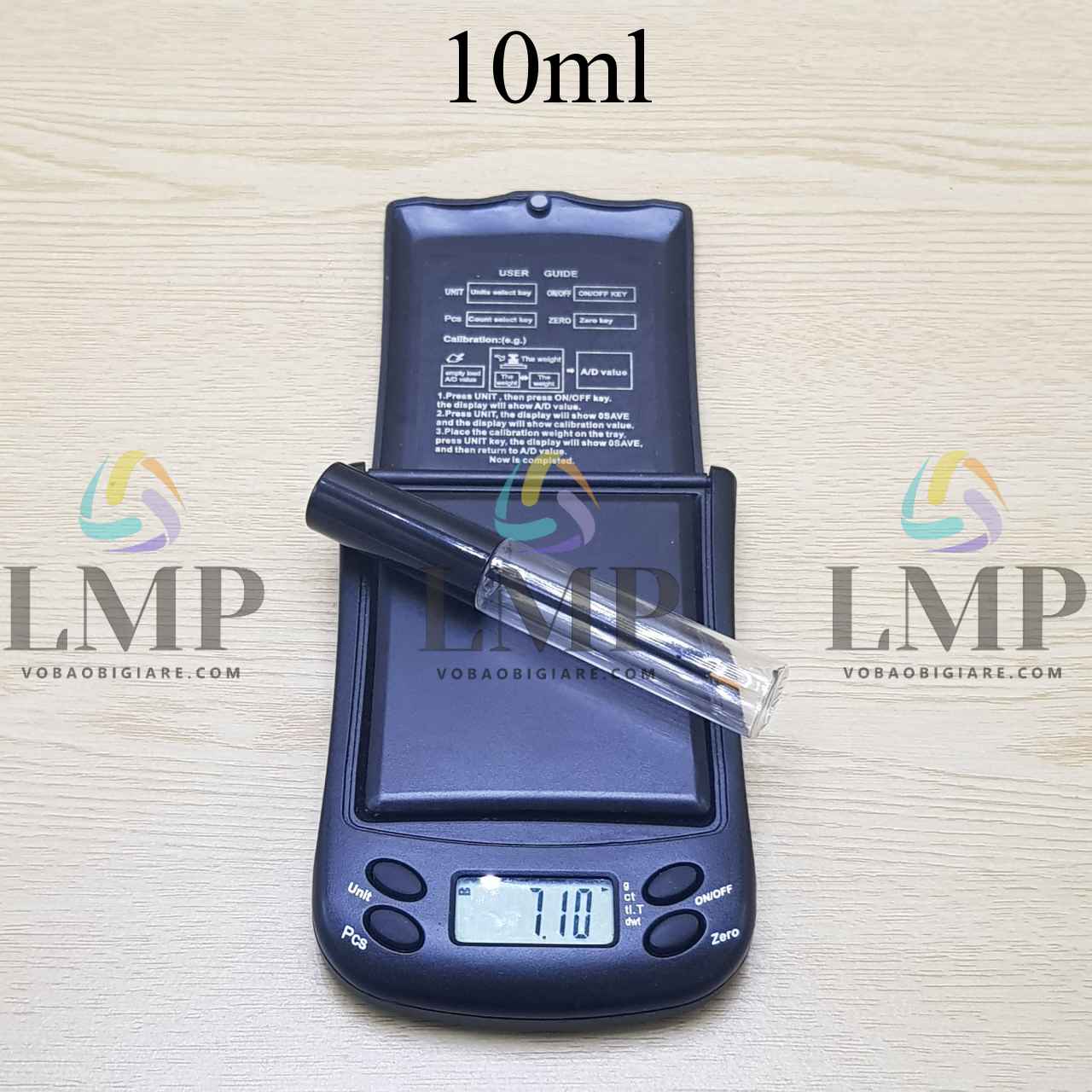 Cây eyeliner thân tròn trong 10ml