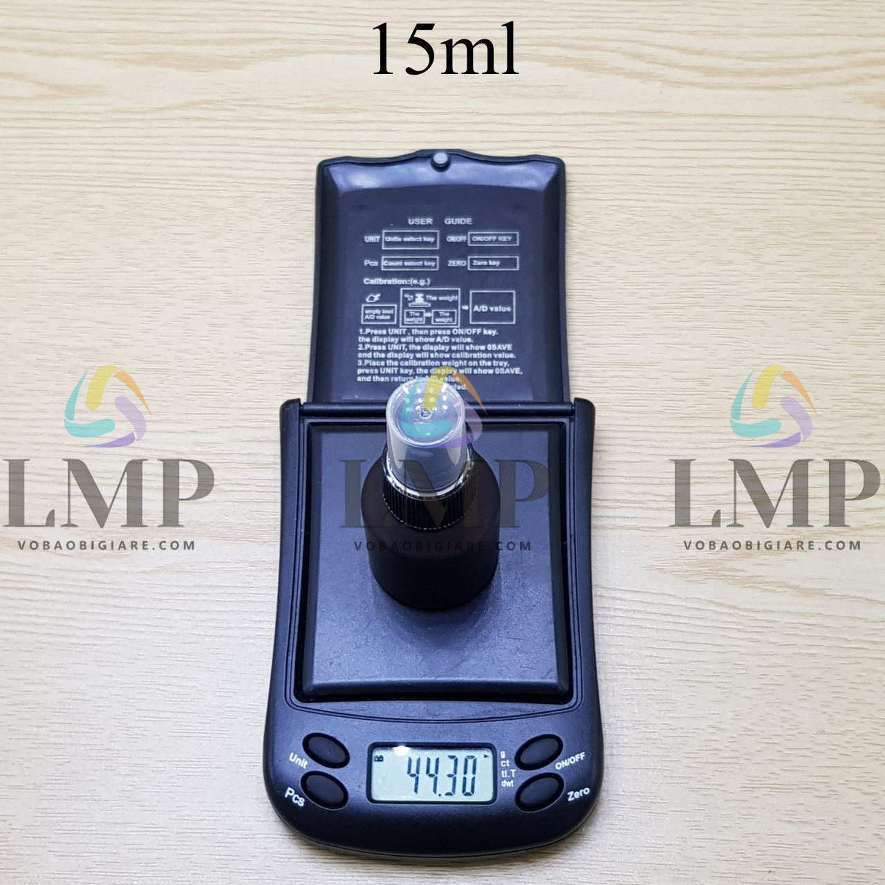 Chai thủy tinh vát đầu phun sương sọc 15ml