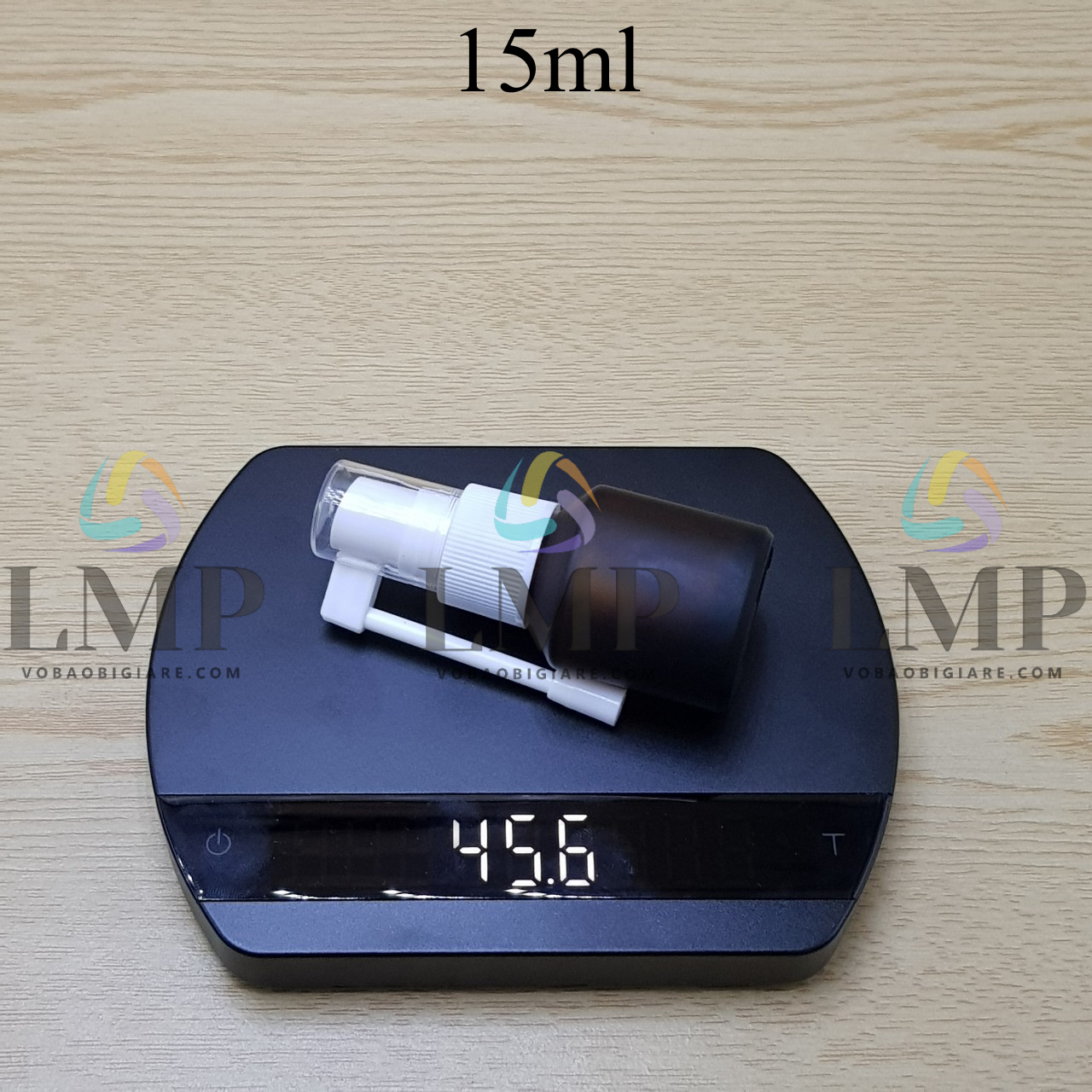 Chai thủy tinh vát đầu xịt mũi 360 độ 15ml