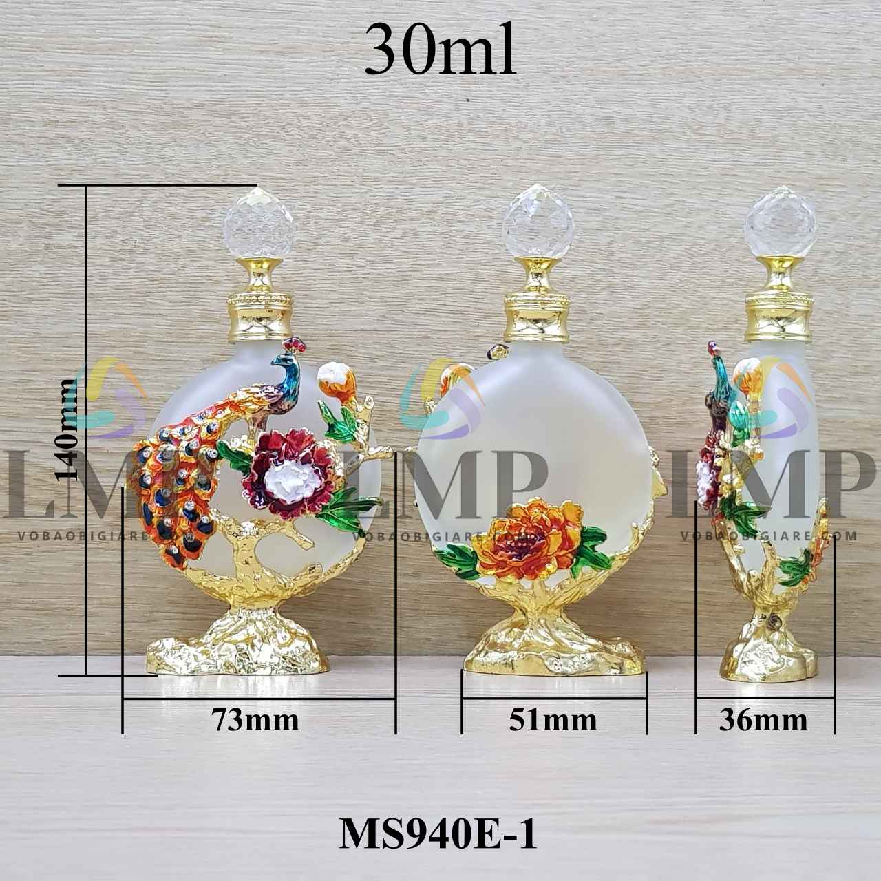 Chai nước hoa Dubai chim công 30ml ( cổ cao )