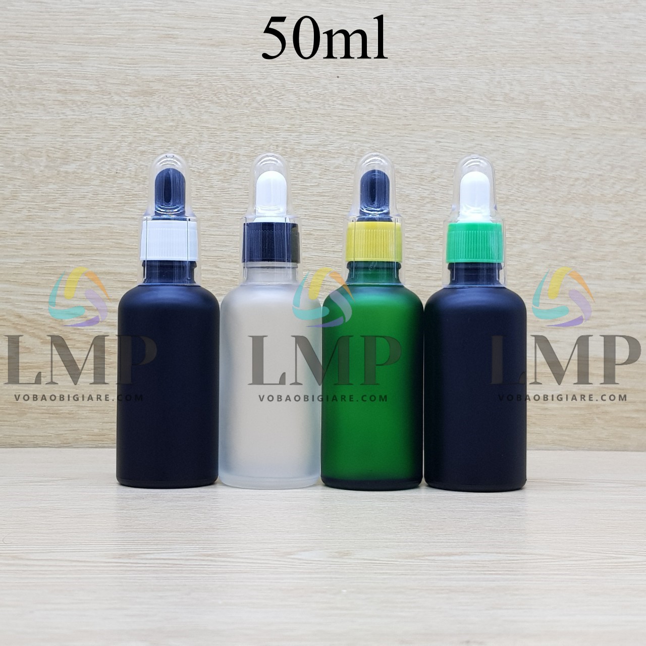 Chai tinh dầu phun mờ nắp bóp khoen nhựa sọc có nắp chụp 50ml