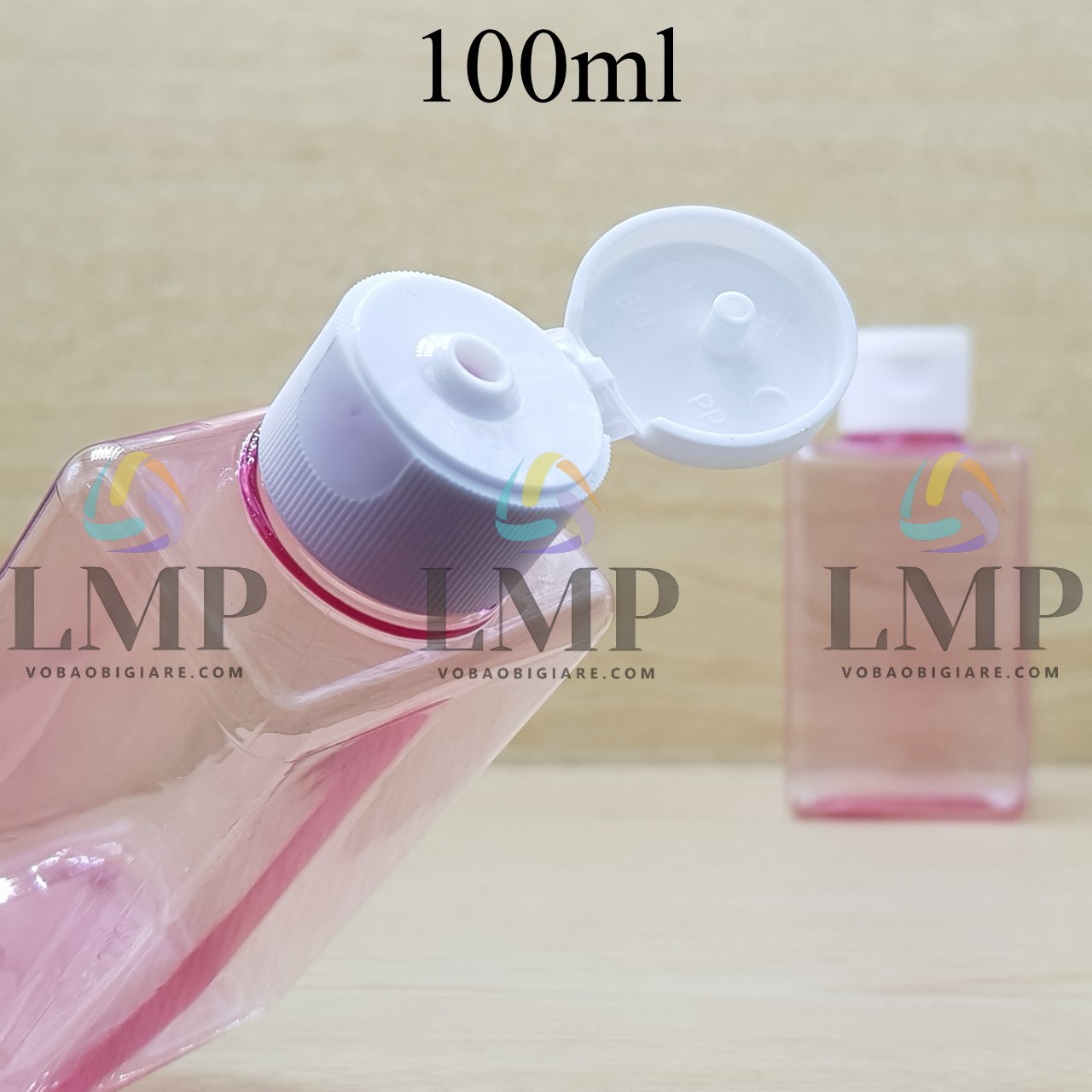 Chai lotion vuông nắp bật sọc