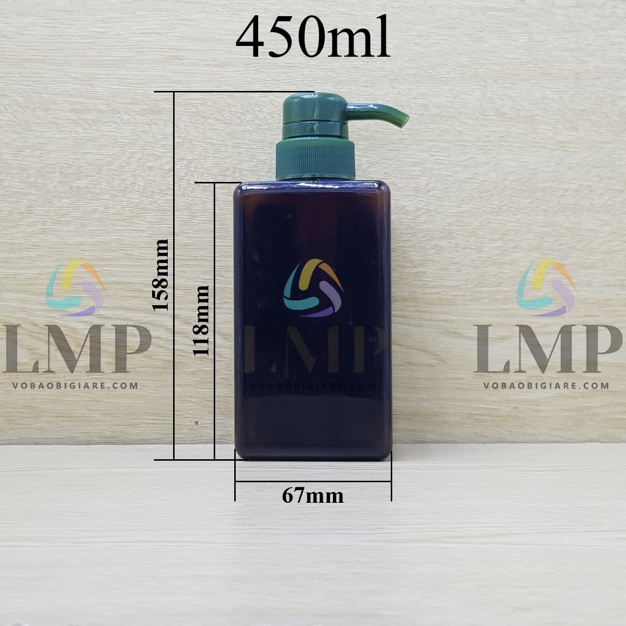 Chai lotion vuông vòi dài