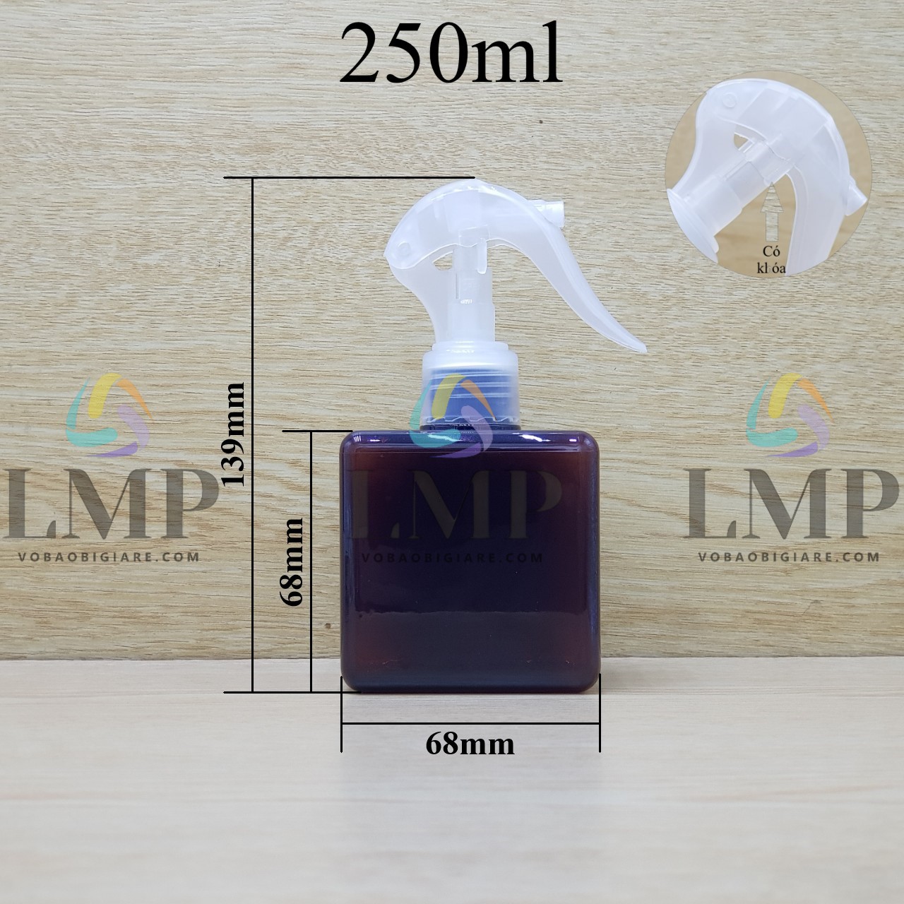 Chai lotion vuông đầu xịt kiếng có khóa