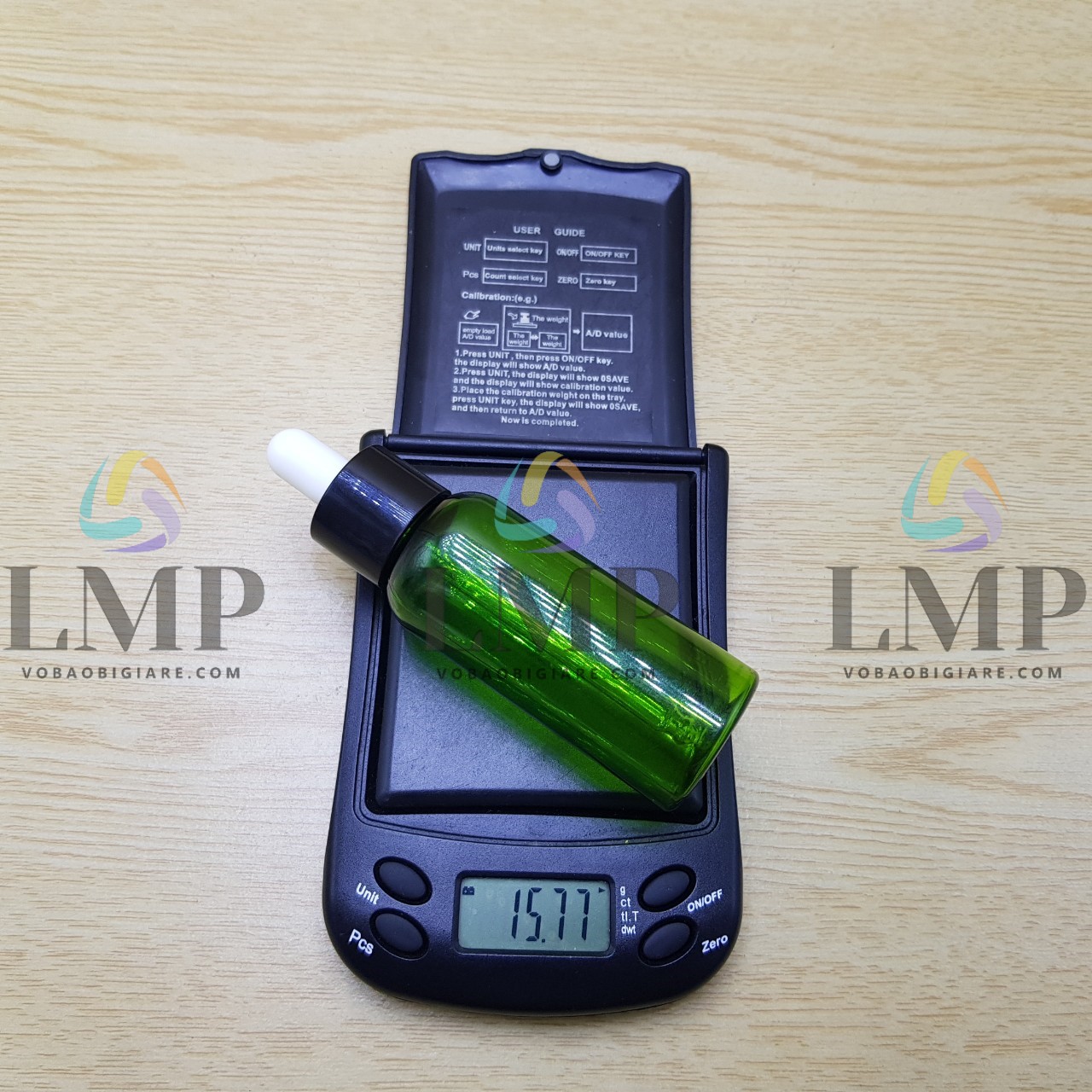 Chai vai tròn nắp bóp khoen nhựa trơn 50ml