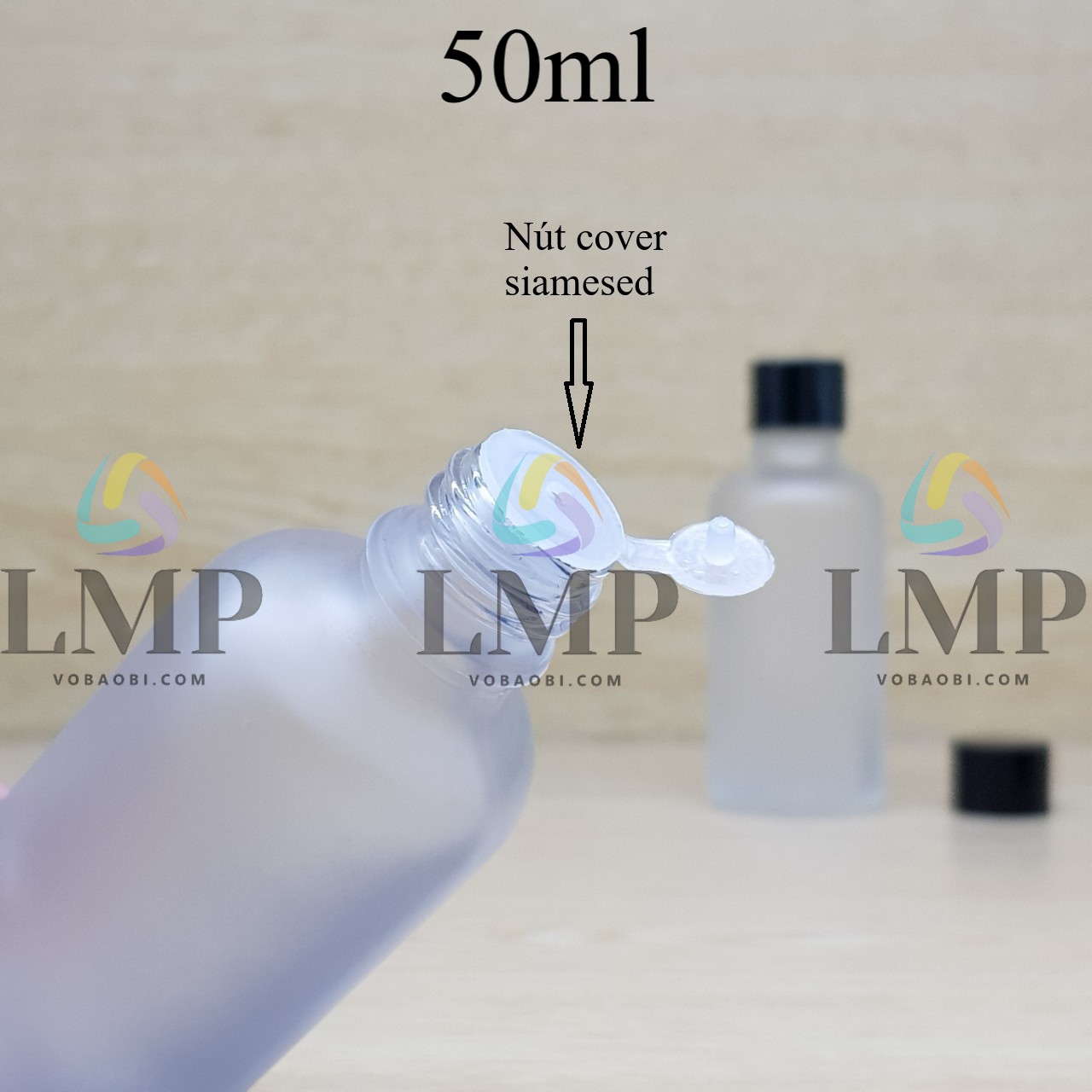 Chai tinh dầu phun mờ nắp vặn đen 50ml