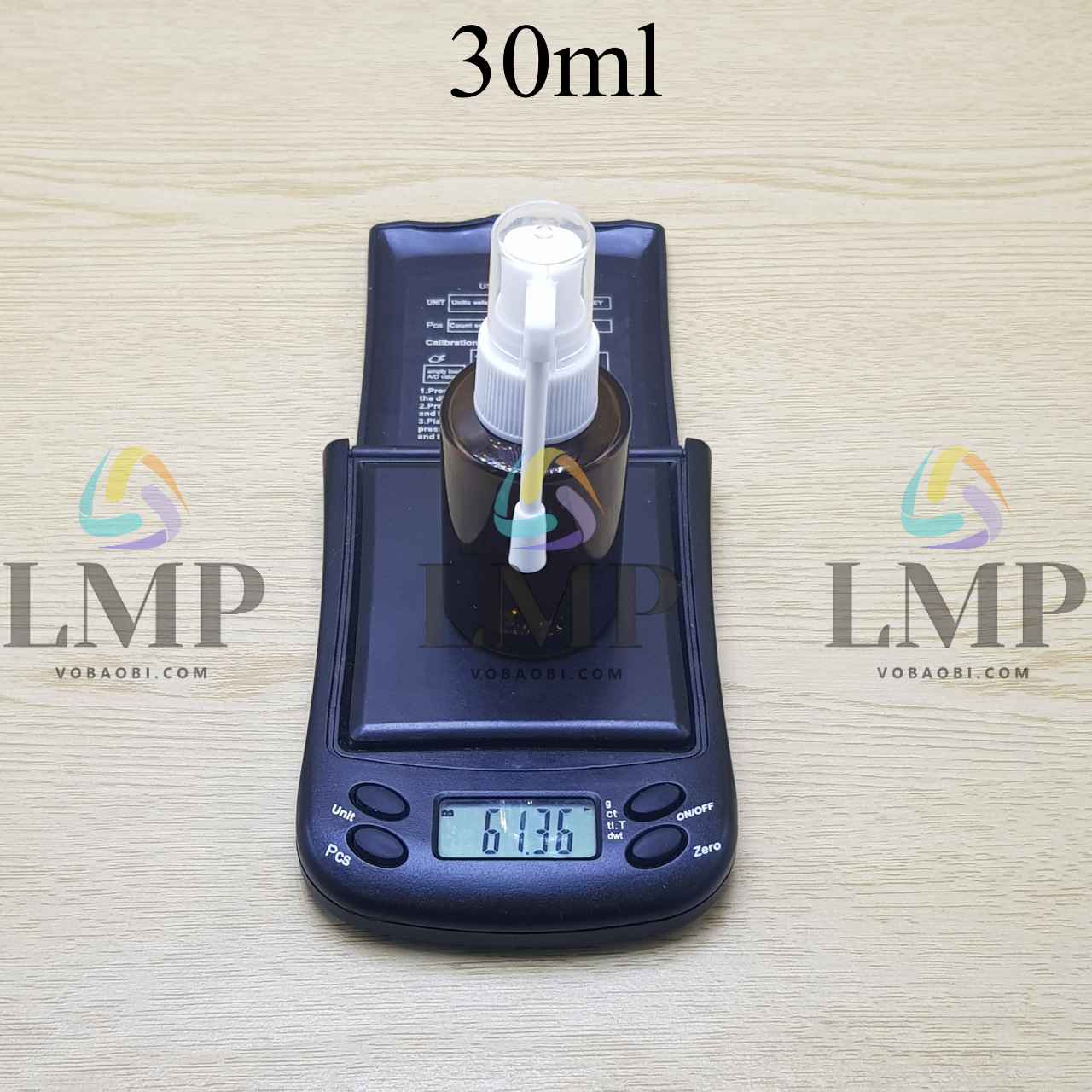Chai thủy tinh nâu đầu xịt mũi 360 độ