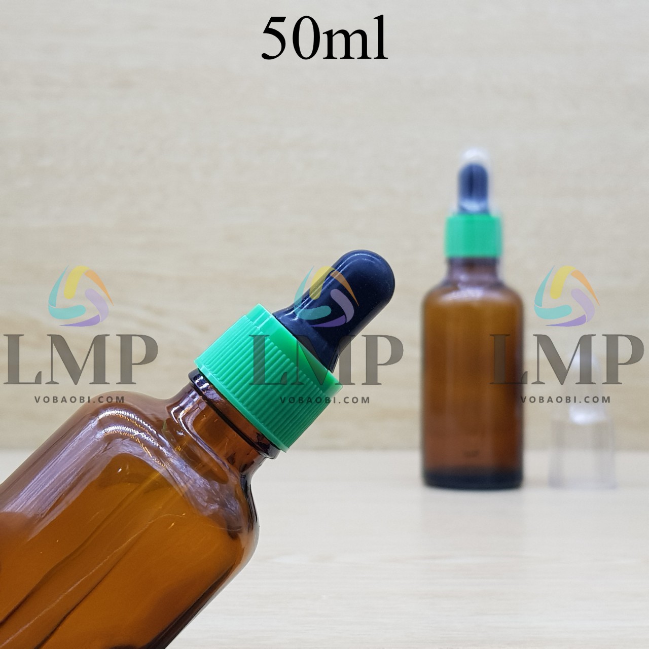 Chai tinh dầu nắp bóp khoen nhựa sọc có nắp chụp 50ml
