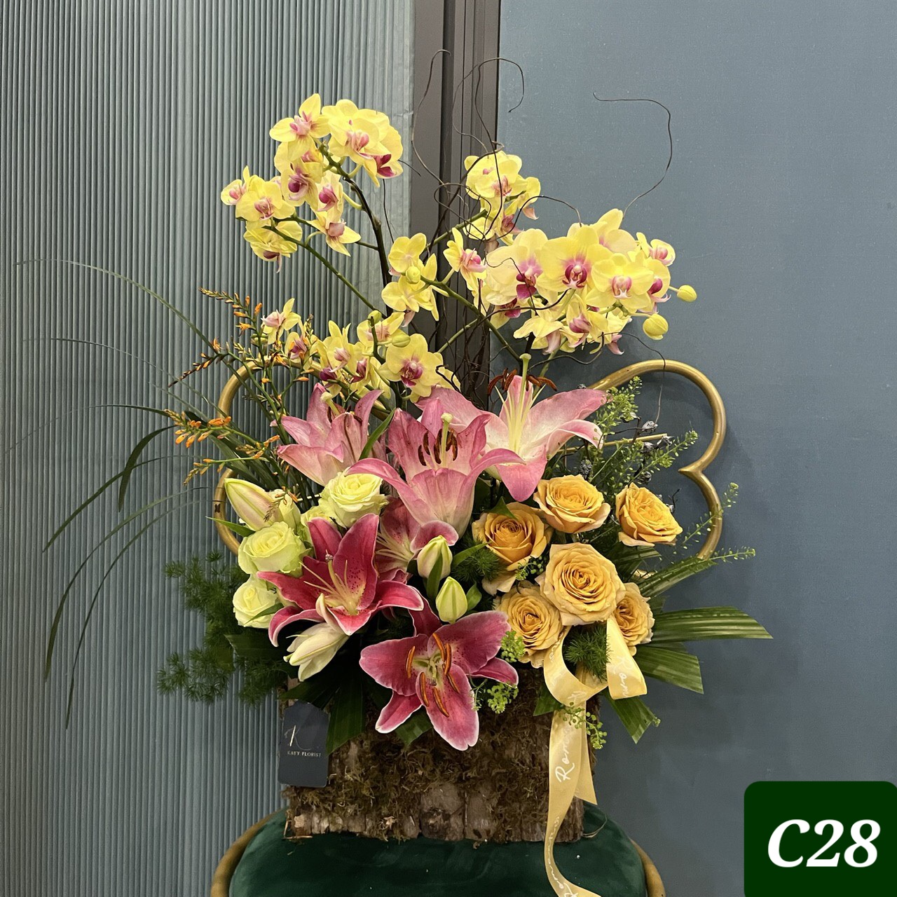 C28
