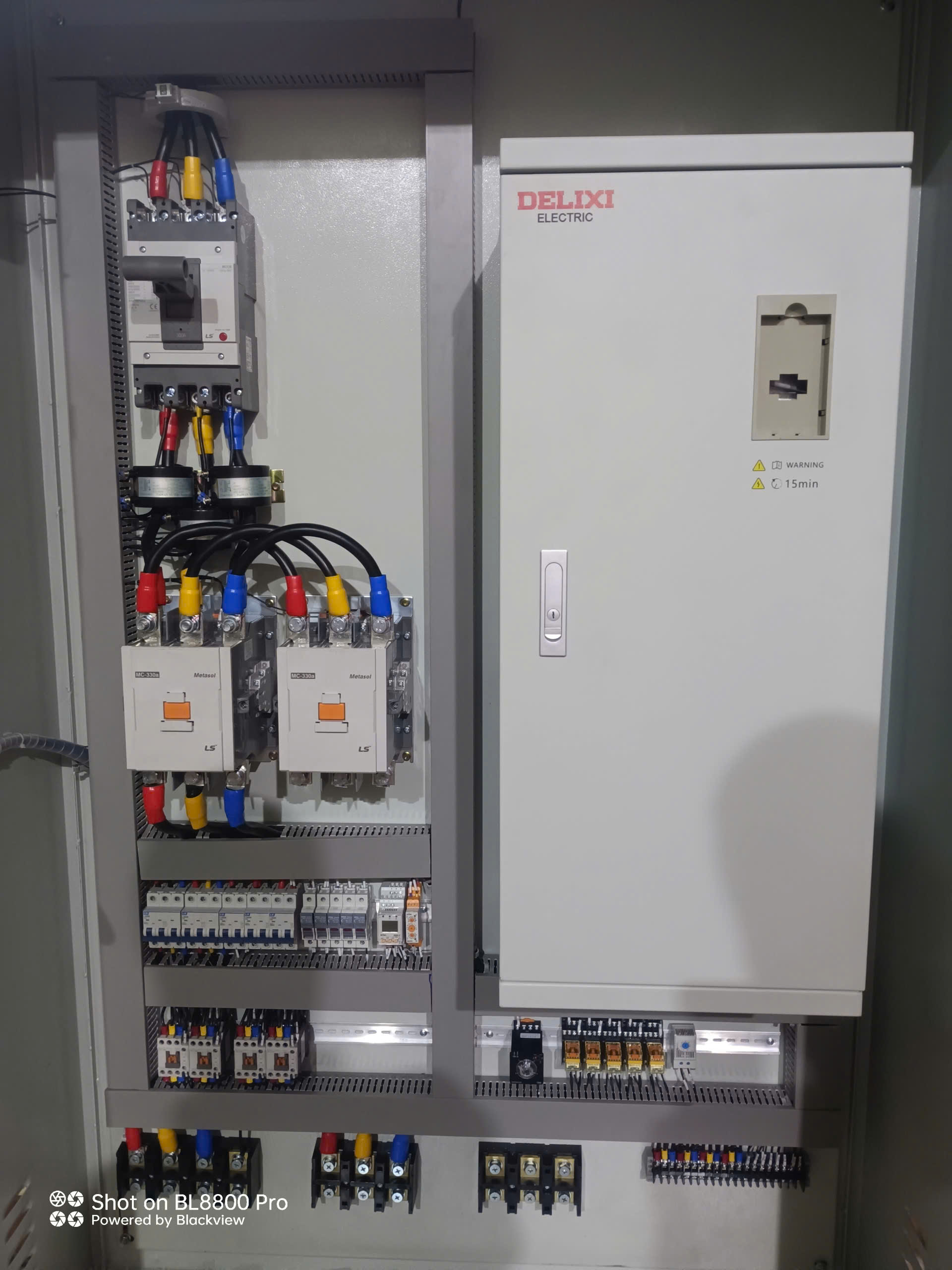 Biến tần Delixi CDI-E102G250/P280T4L - 250/280kw - 380V