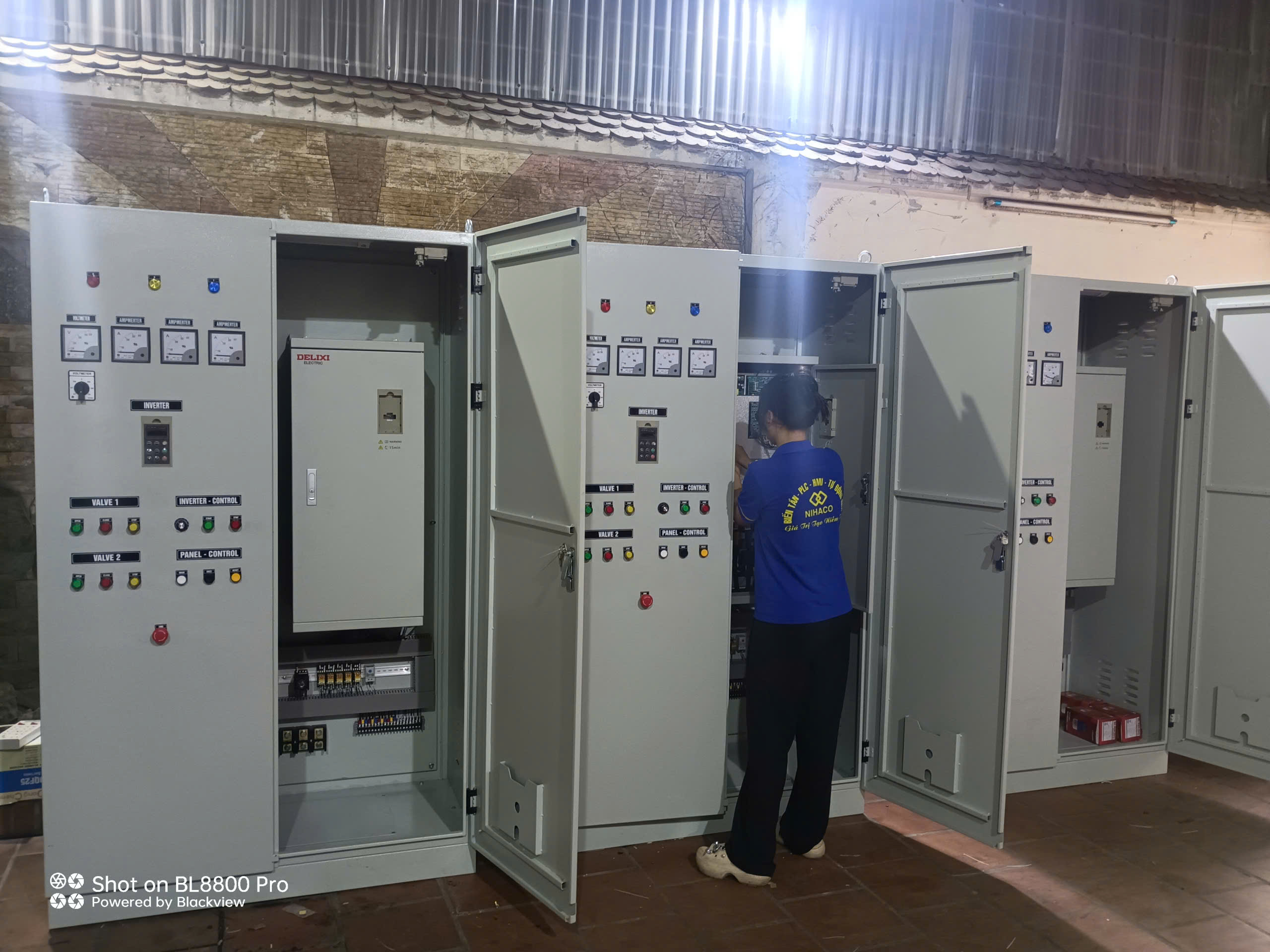 Biến tần Delixi CDI-E102G185/P200T4 - 185/200kw - 380V