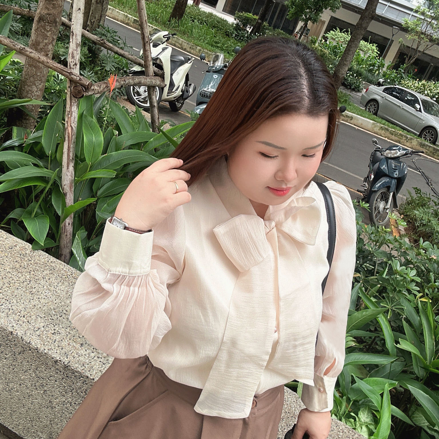 Áo Sơ Mi Nữ Bigsize Voan Tơ Hai Lớp Nơ Cổ Sang Trọng