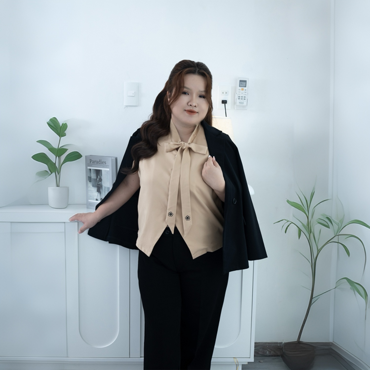 Áo kiểu bigsize 60kg-95kg nơ cổ thêu hoa chất cotton lụa