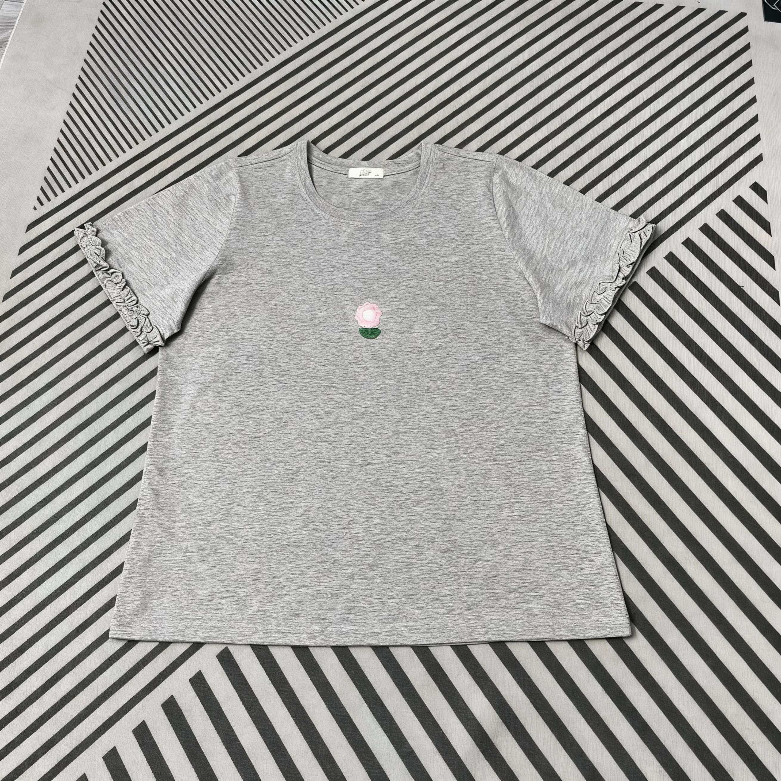 Áo thun bigsize nữ 60kg - 100kg đính hoa nổi tay bèo phù hợp mặc đi làm đi học đi chơi