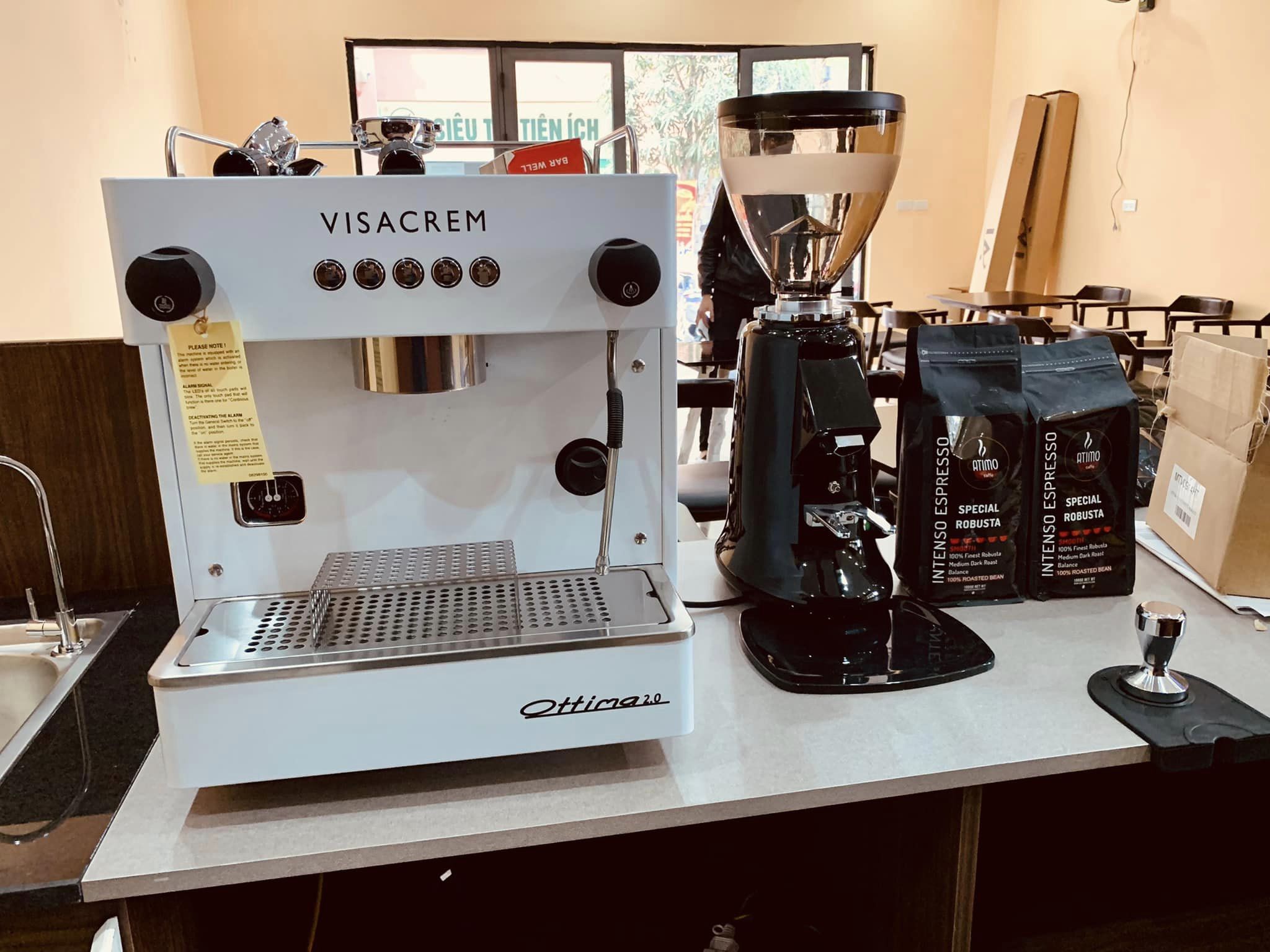 Máy pha cà phê Visacrem Ottima 2.0 màu trắng tại TP. Vinh