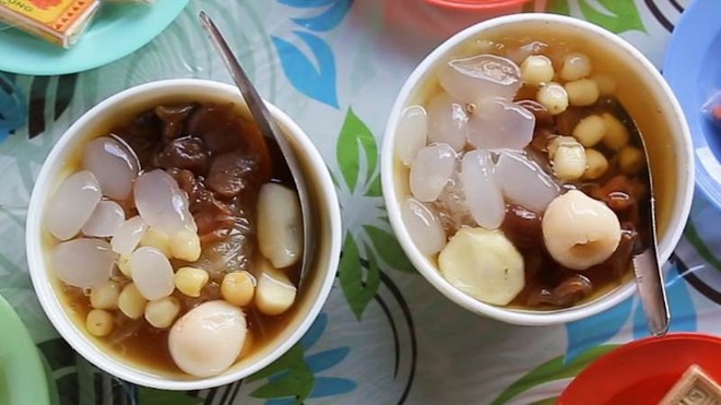 Những hàng chè Hoa lâu đời đã tồn tại cùng Sài Gòn theo năm tháng