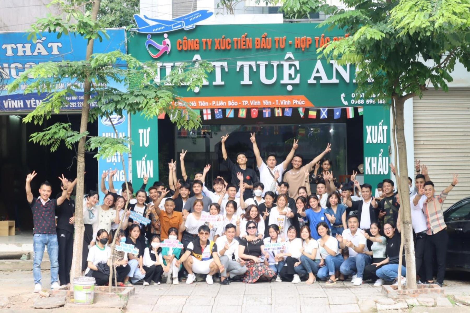 Về chúng tôi