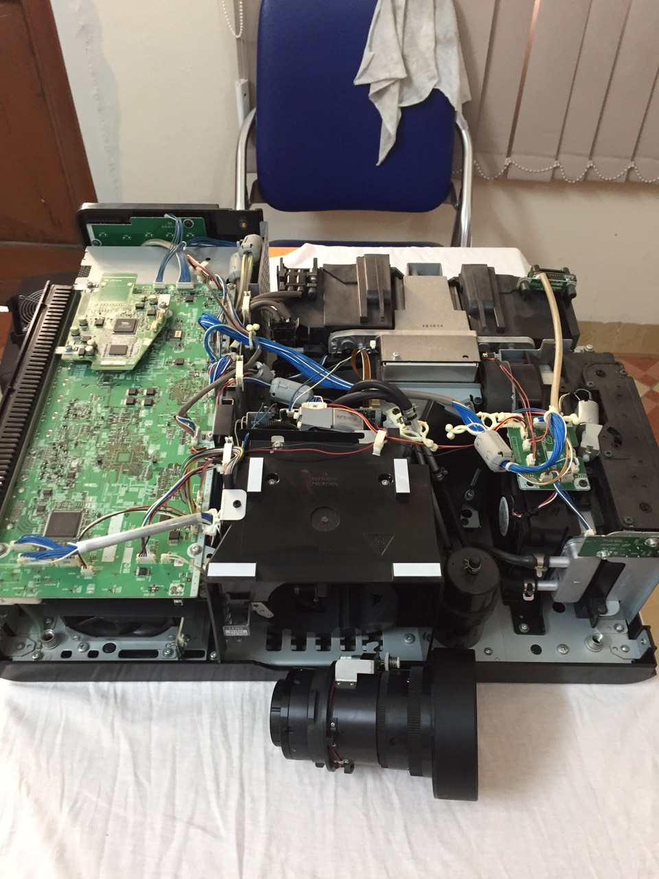 Sửa máy chiếu gần đây