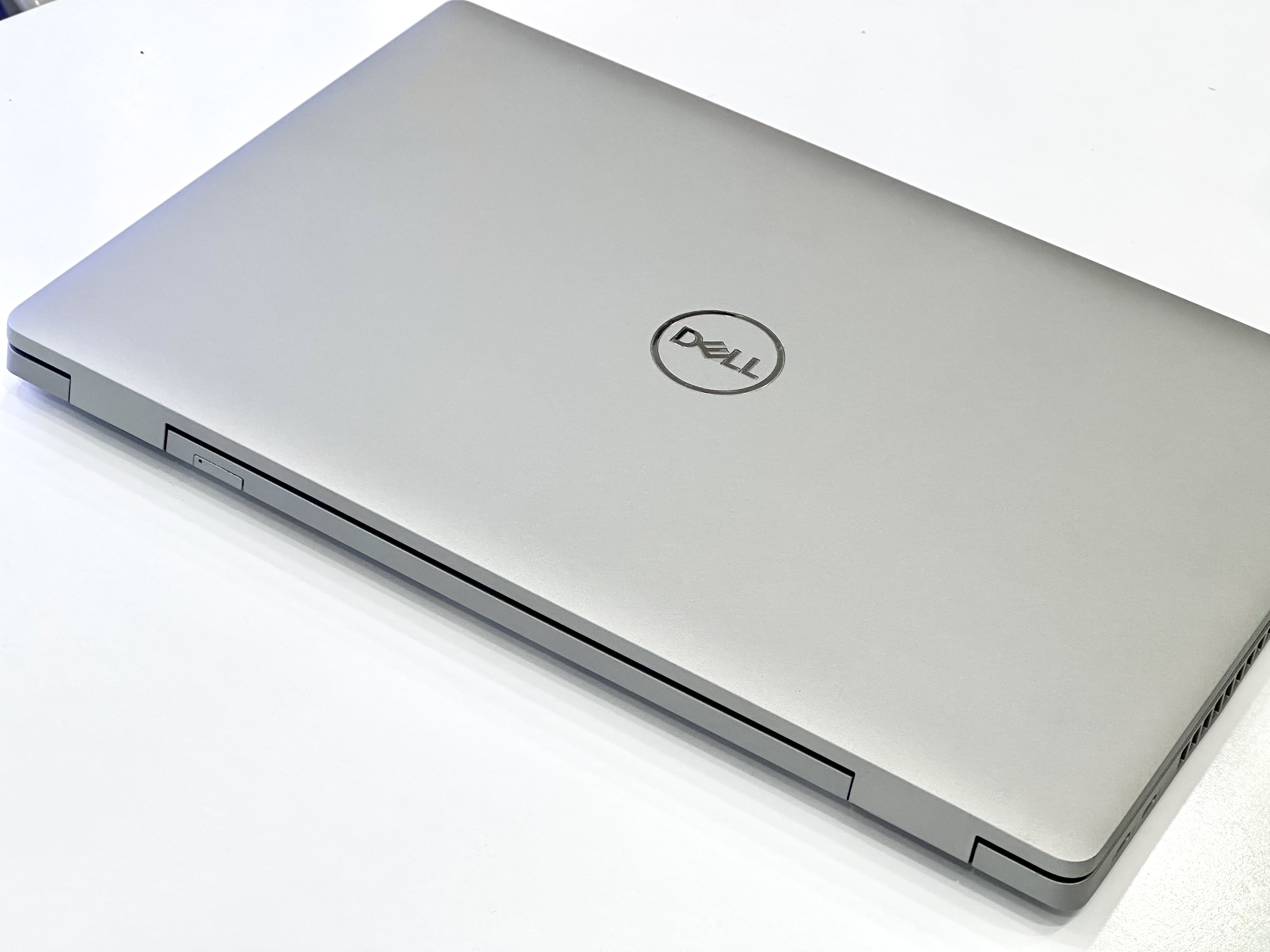 DELL LATITUDE 5530