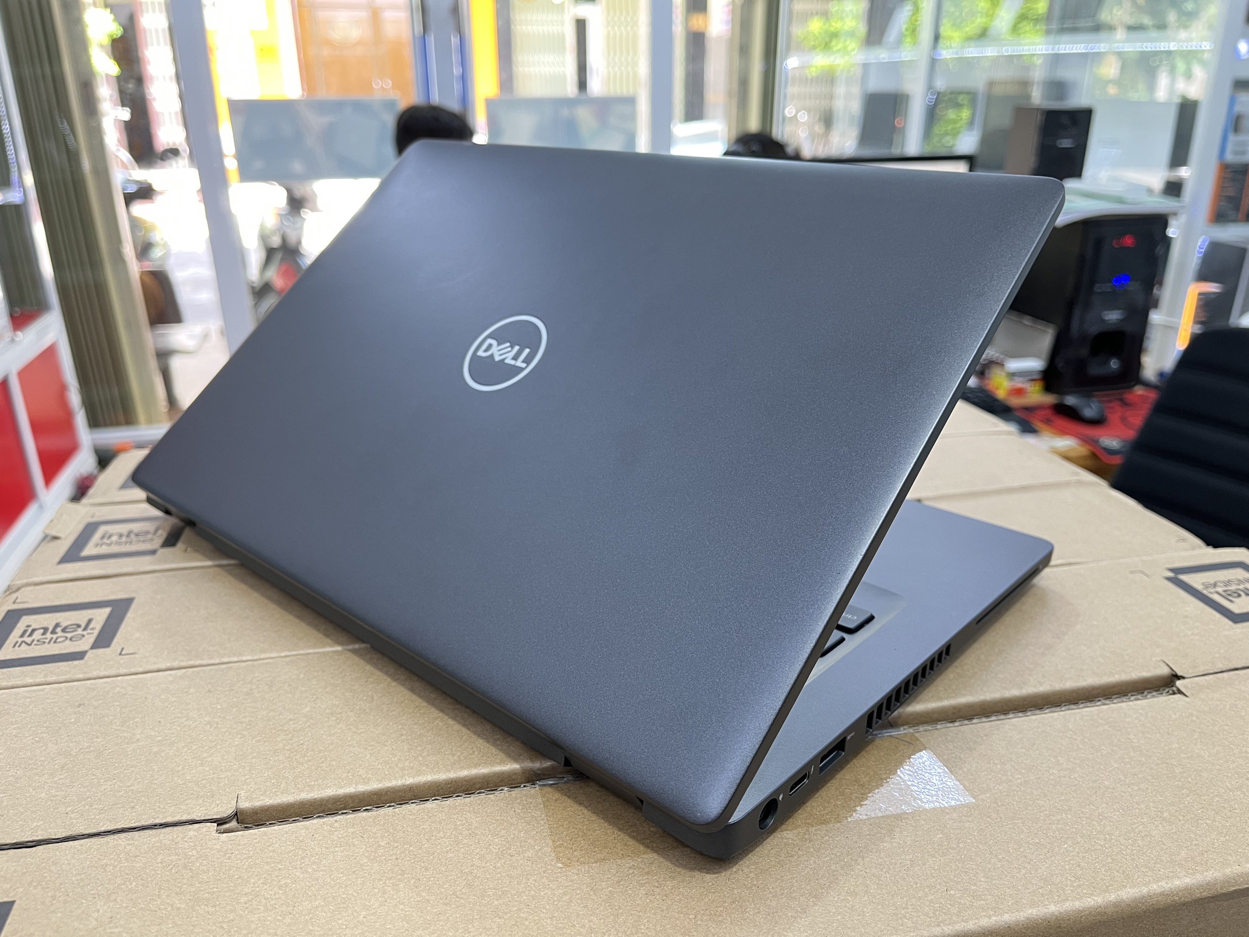 Dell Latitude 5400