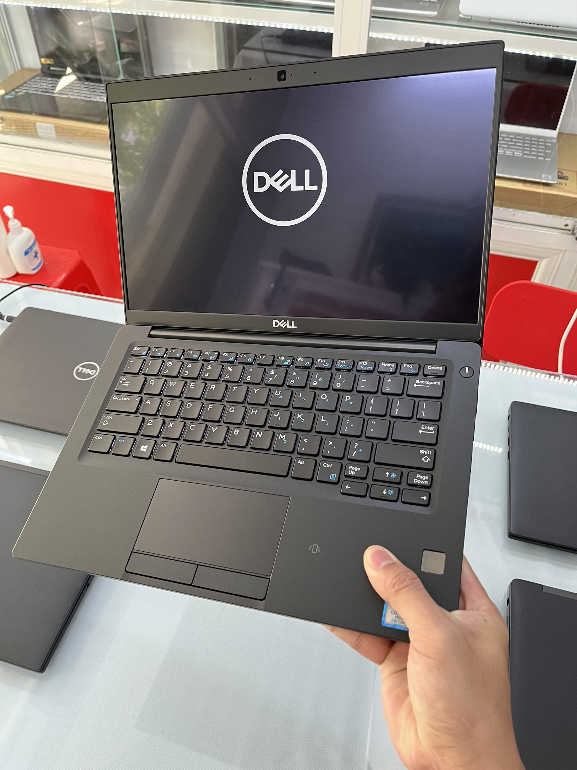 Dell Latitude 7390