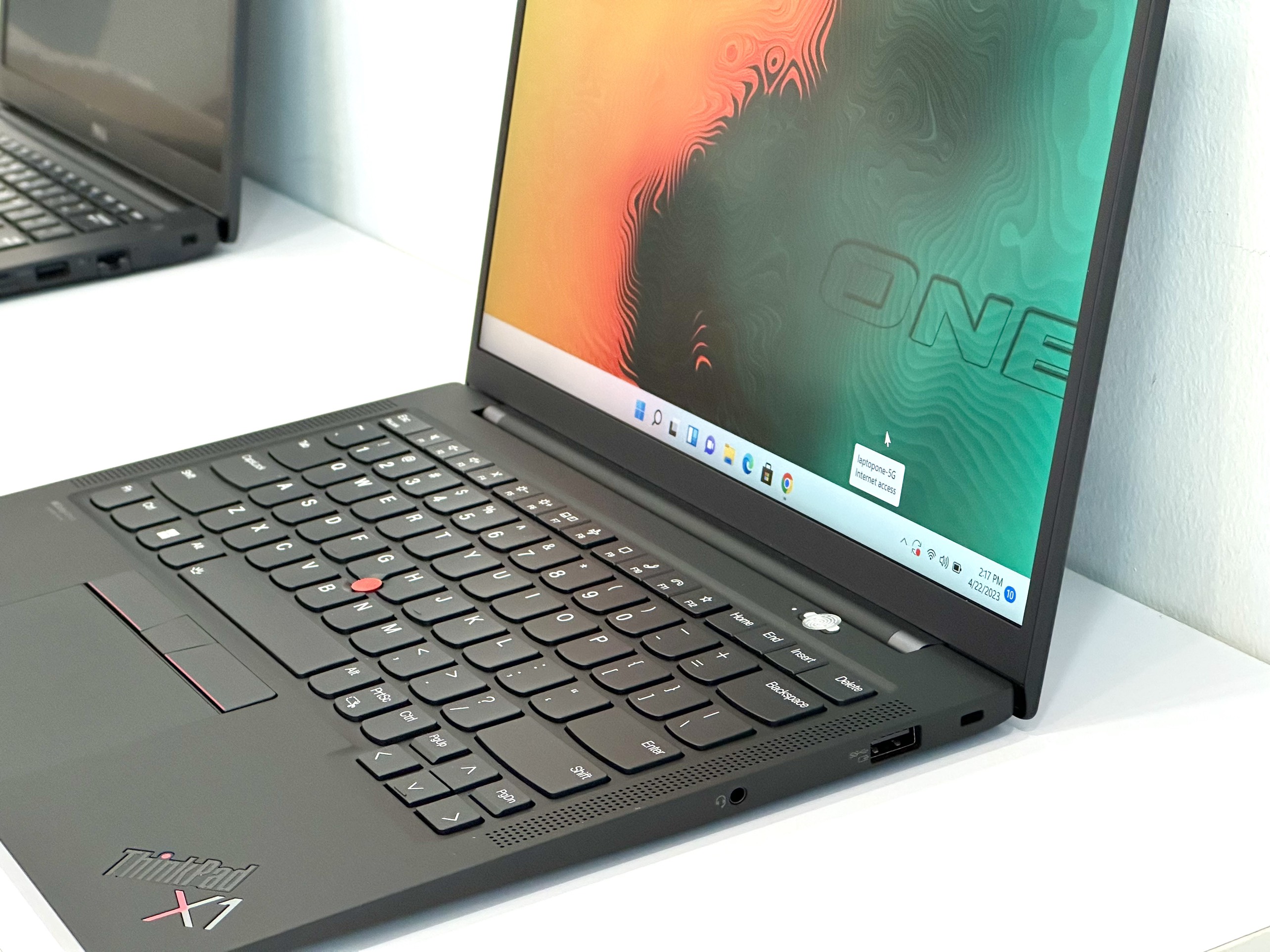 Thinkpad X1 Carbon Gen 9 - Core I7