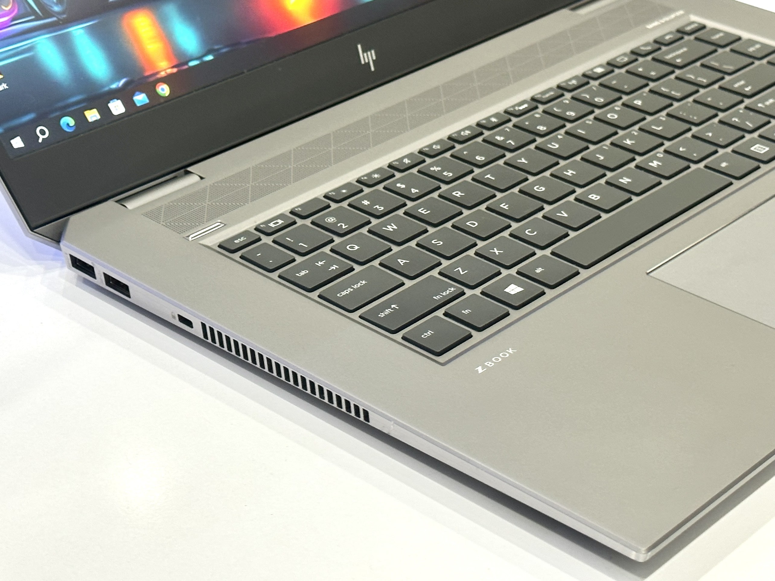 HP Zbook Studio 15 G5 i7 16GB 512GB P1000 4GB
